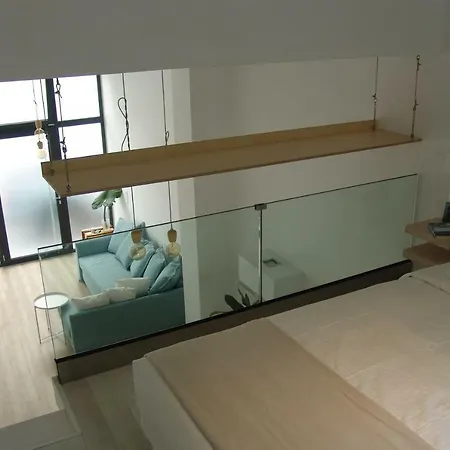 公寓 Sixteen Seasons House