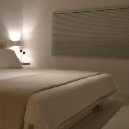 Sixteen Seasons House * 干尼亞