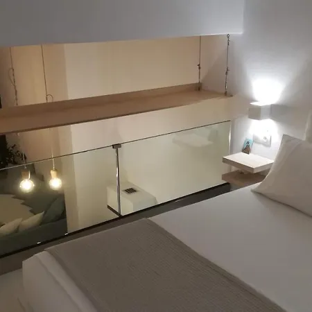 Sixteen Seasons House 하니아