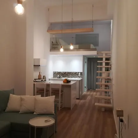 Sixteen Seasons House 아파트