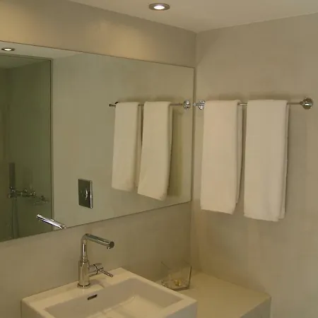 Sixteen Seasons House